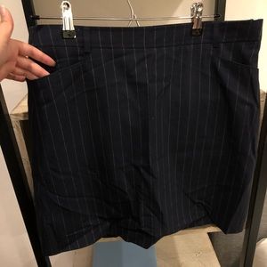 5/$25 💕 Golf Pin Stripe Skirt with pockets